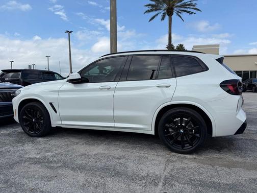 2023 BMW X3 sDrive30i