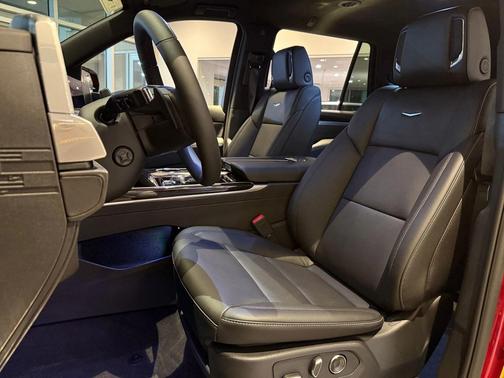 2025 Cadillac Escalade Luxury