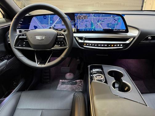 2025 Cadillac LYRIQ Sport