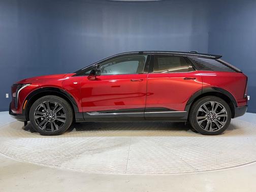 2025 Cadillac OPTIQ Sport 2 AWD