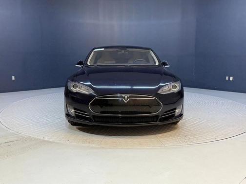 2014 Tesla Model S 85