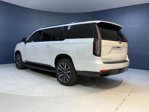 2021 Cadillac Escalade ESV Sport