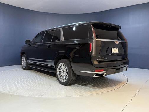 2023 Cadillac Escalade ESV Premium Luxury