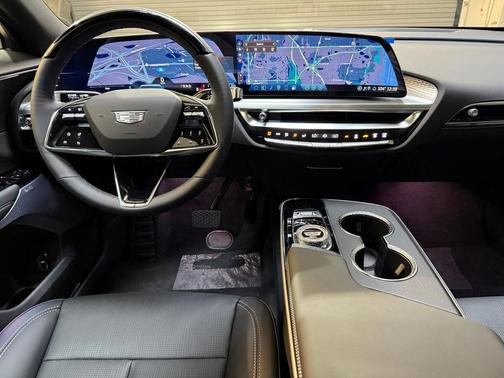 2025 Cadillac LYRIQ Sport