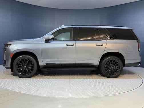 2022 Cadillac Escalade Luxury