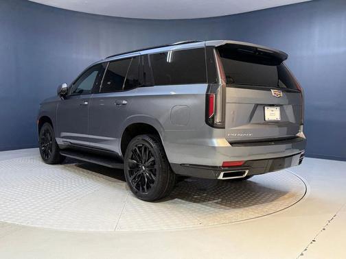2022 Cadillac Escalade Luxury