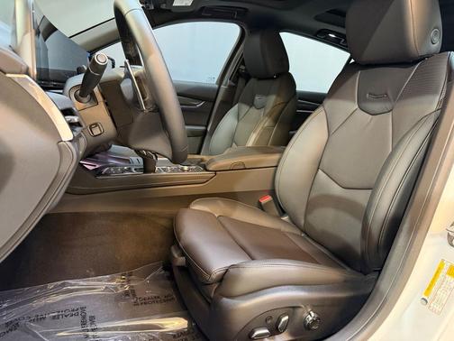 Vibrant White Tricoat 2026 Cadillac CT5 Sport