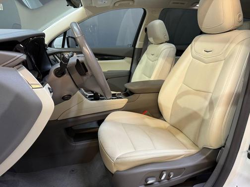 2021 Cadillac XT6 Premium Luxury FWD