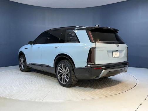 2026 Cadillac VISTIQ Sport