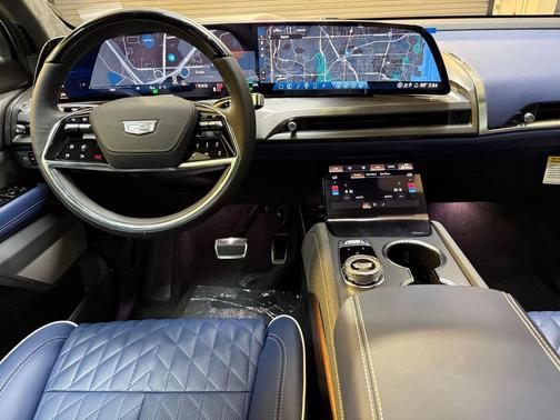 2026 Cadillac VISTIQ Premium Luxury