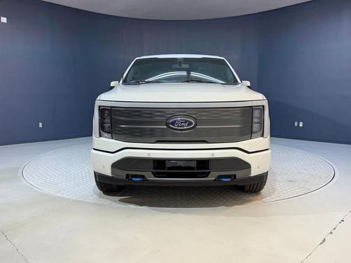 2022 Ford F-150 Lightning LARIAT