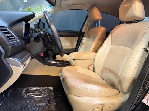Crystal Black Silica 2015 Subaru Legacy Limited
