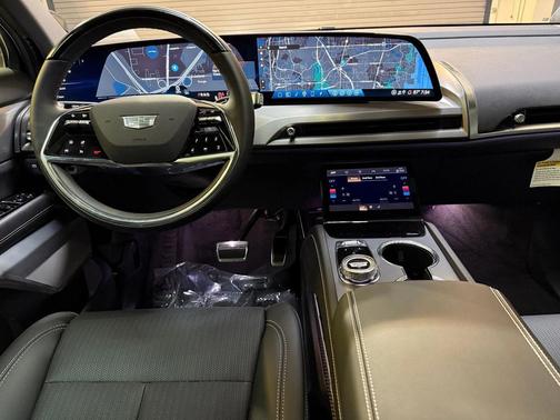 2026 Cadillac VISTIQ Luxury