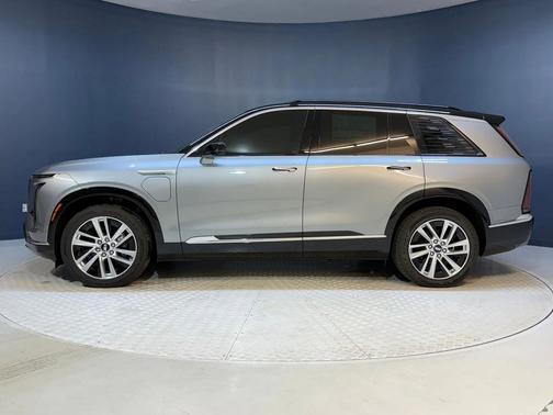 2026 Cadillac VISTIQ Luxury