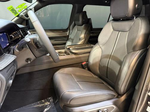 2024 Jeep Wagoneer L Series III 4x4