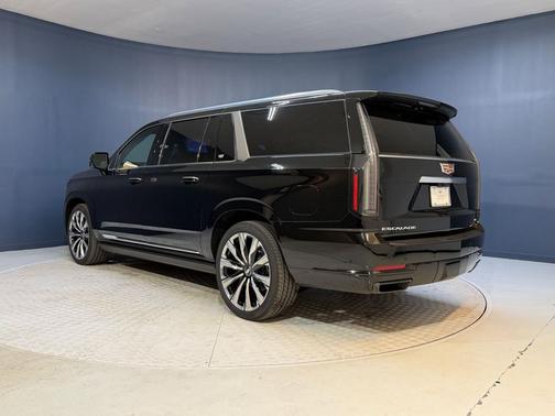 2026 Cadillac Escalade ESV Luxury