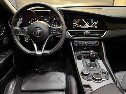2017 Alfa Romeo Giulia Ti