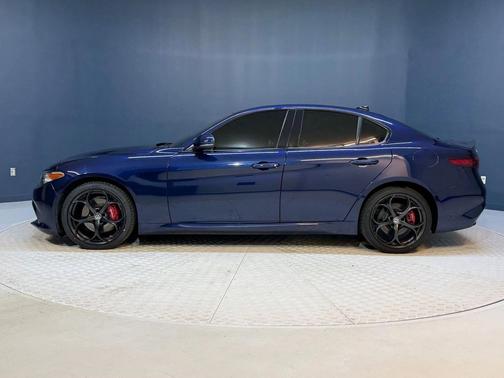 2017 Alfa Romeo Giulia Ti