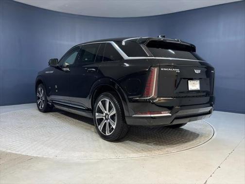 2025 Cadillac Escalade Luxury