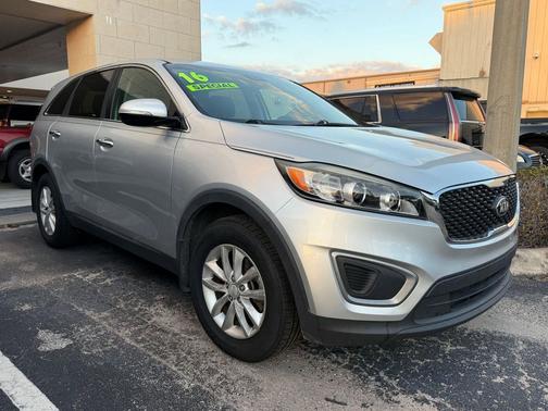 2016 Kia Sorento L