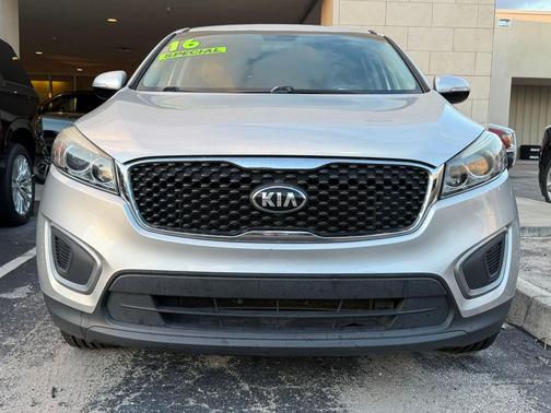 2016 Kia Sorento L