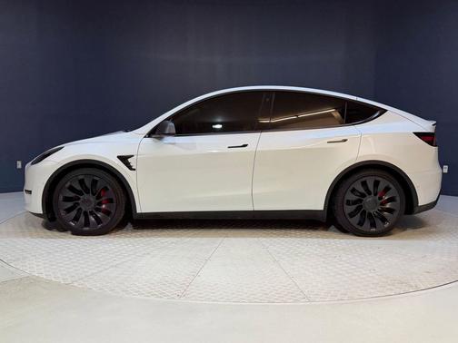 White 2021 Tesla Model Y Performance Dual Motor All-Wheel Drive