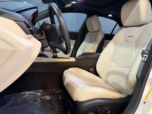 Crystal White Tricoat 2025 Cadillac CT4 Premium Luxury RWD
