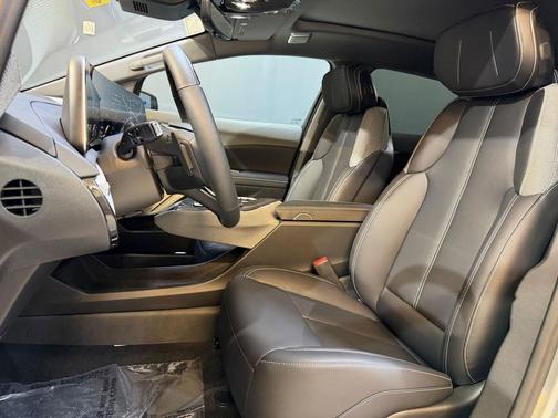 Argent Silver Metallic 2026 Cadillac OPTIQ Sport