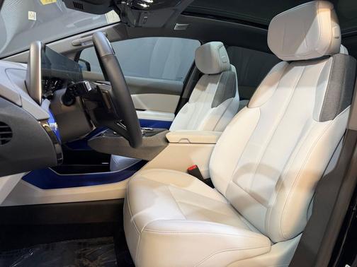 Black Raven 2026 Cadillac OPTIQ Sport