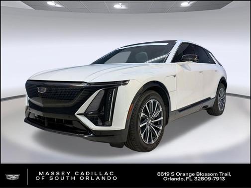 Crystal White Tricoat 2024 Cadillac LYRIQ Sport