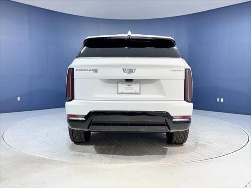 2025 Cadillac Escalade Luxury