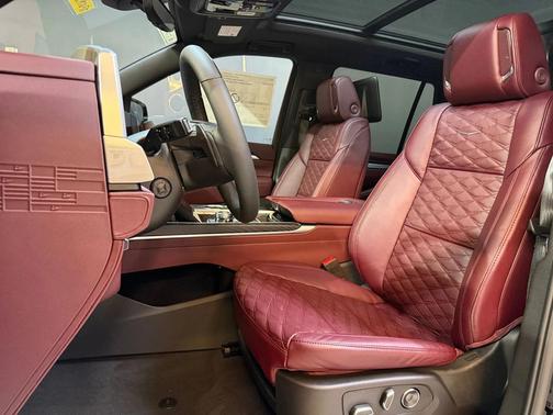 2026 Cadillac Escalade Luxury