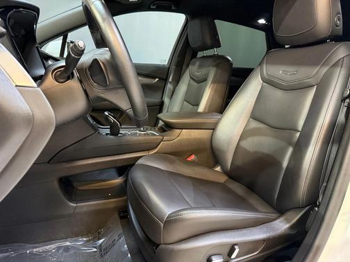 2023 Cadillac XT5 Luxury