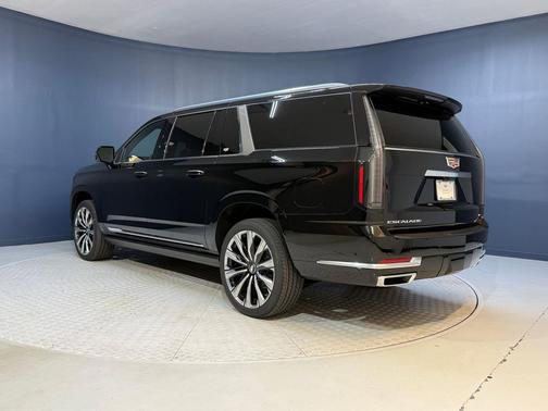 2026 Cadillac Escalade ESV Luxury