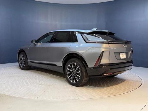 Argent Silver Metallic 2026 Cadillac LYRIQ Sport