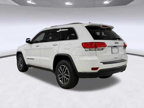 Bright White Clearcoat 2019 Jeep Grand Cherokee Laredo