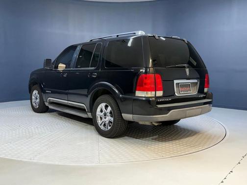 2005 Lincoln Aviator 4dr 2WD