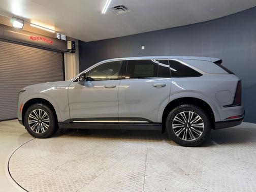 Luna Metallic 2026 Cadillac Escalade IQ Luxury