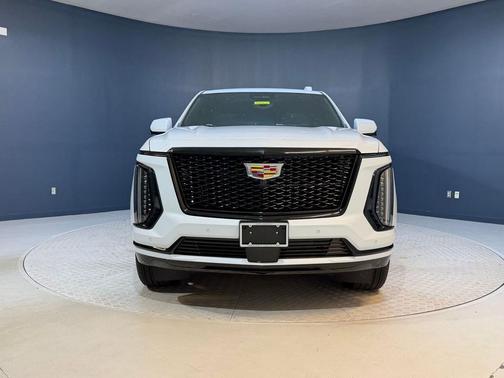 Vibrant White Tricoat 2026 Cadillac Escalade Sport