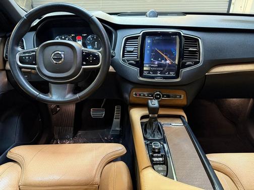 2017 Volvo XC90 T6 Inscription