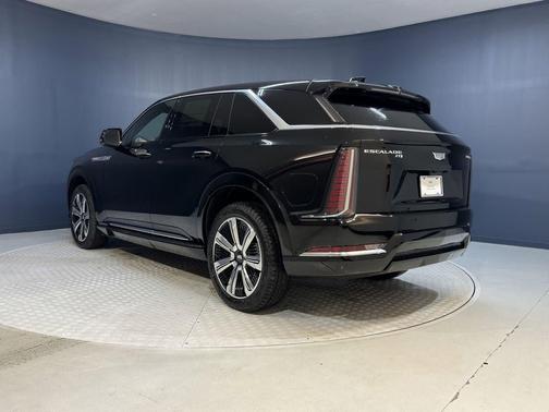 2025 Cadillac Escalade IQ Luxury 1