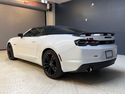 Summit White 2023 Chevrolet Camaro 2LT