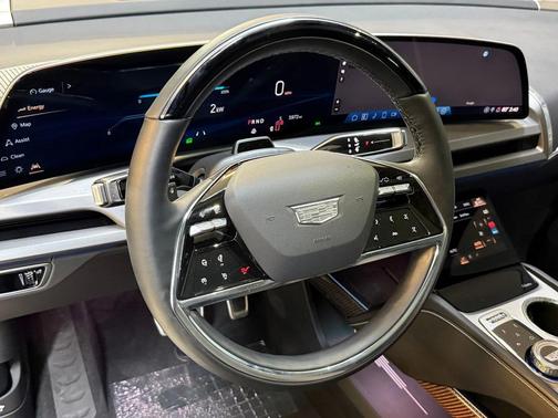 2026 Cadillac VISTIQ Luxury