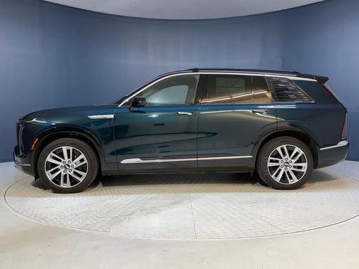 2026 Cadillac VISTIQ Luxury