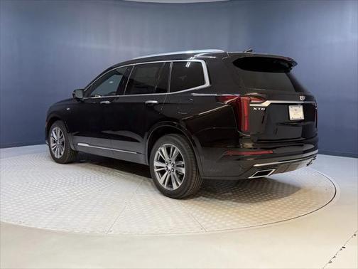 2025 Cadillac XT6 Premium Luxury FWD