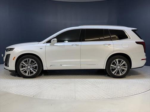 2022 Cadillac XT6 Premium Luxury FWD