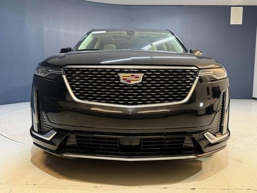 Stellar Black Metallic 2022 Cadillac XT6 Premium Luxury FWD