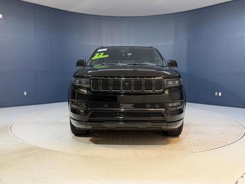 Diamond Black Crystal Pearlcoat 2023 Jeep Grand Wagoneer Series III Obsidian 4x4