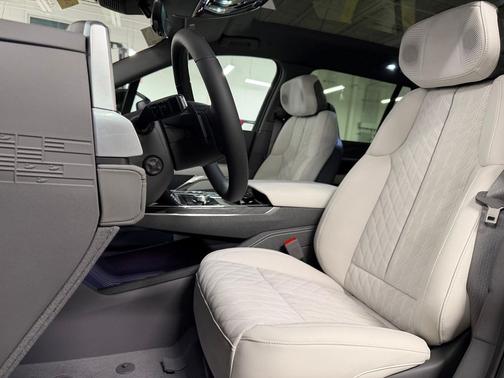 Magnus Metal Frost 2026 Cadillac Escalade IQL Sport