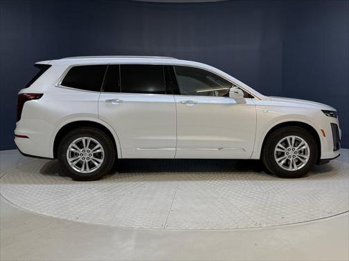 2025 Cadillac XT6 Luxury FWD
